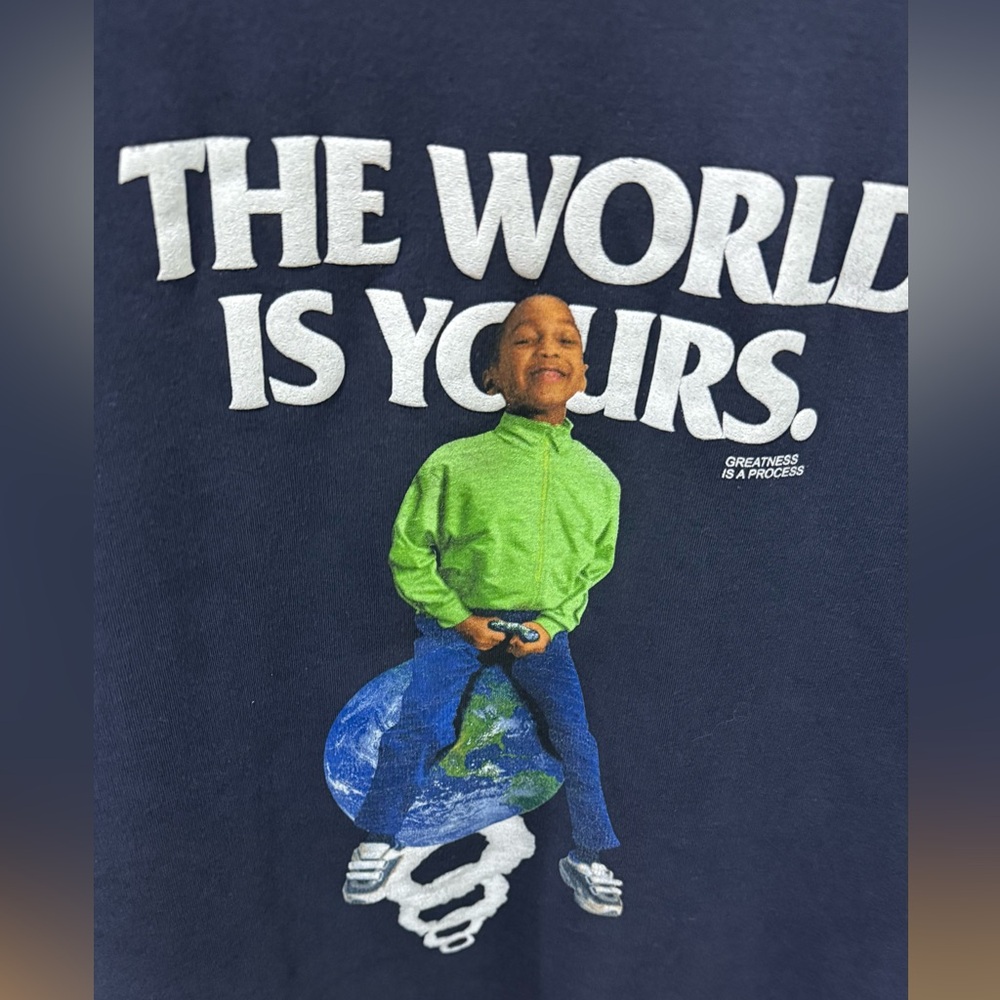 Paper Plane The World Is Yours Crewneck - Picture 3 of 6